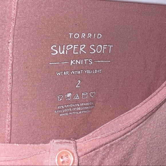 Torrid - Super Soft Knit long sleeve - Size 2 - Picture 2 of 3